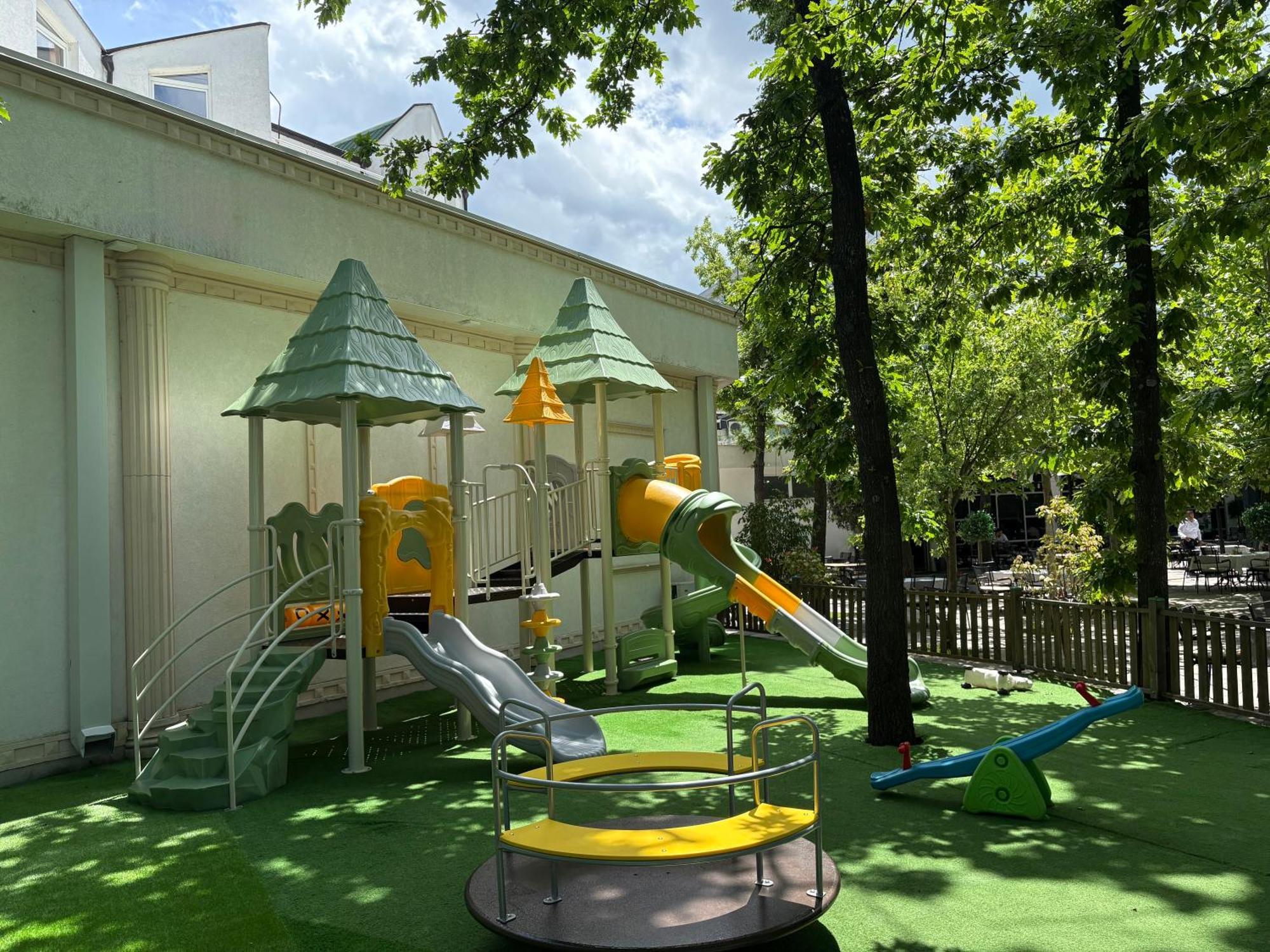 Hotel Europa 92 Ferizaj Exterior photo